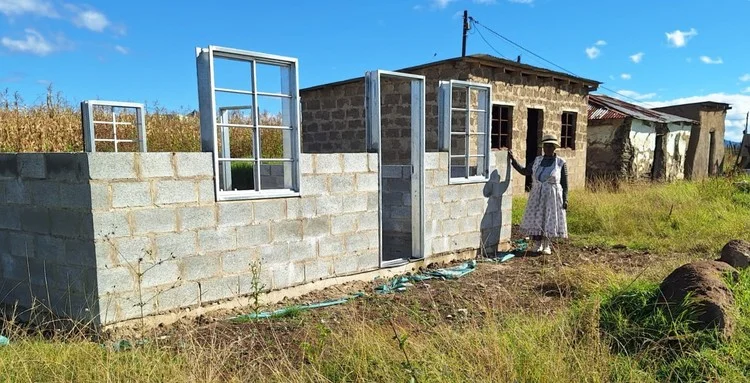 Mbizana housing project Mbizana Pensioner Builds Her Own Mud