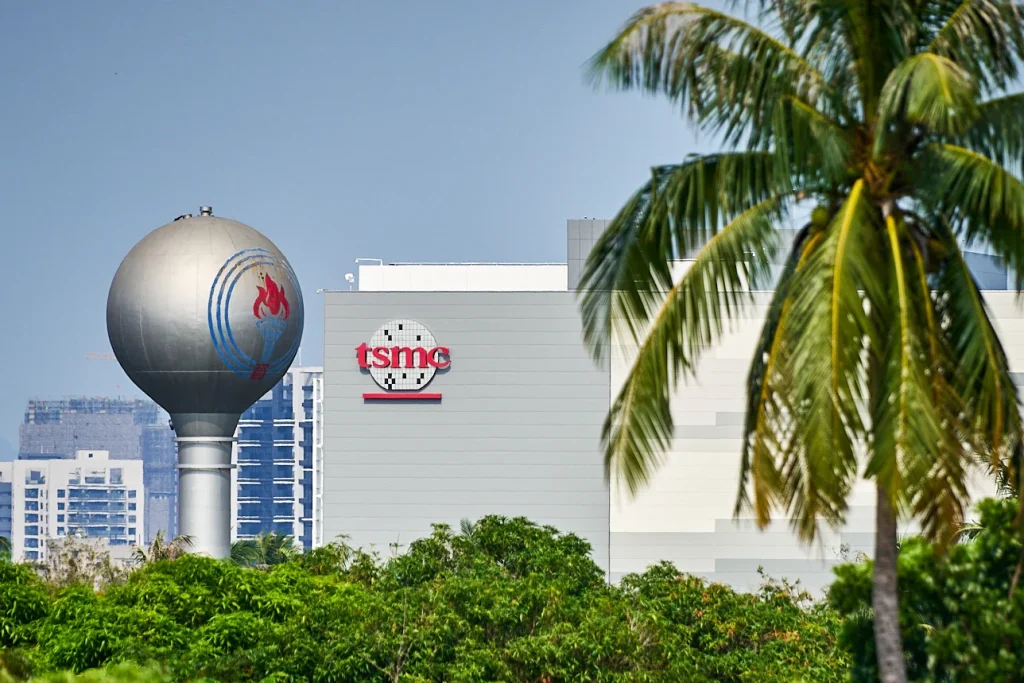 TSMC sales outlook TSMC Expects Billion December Quarter Sales