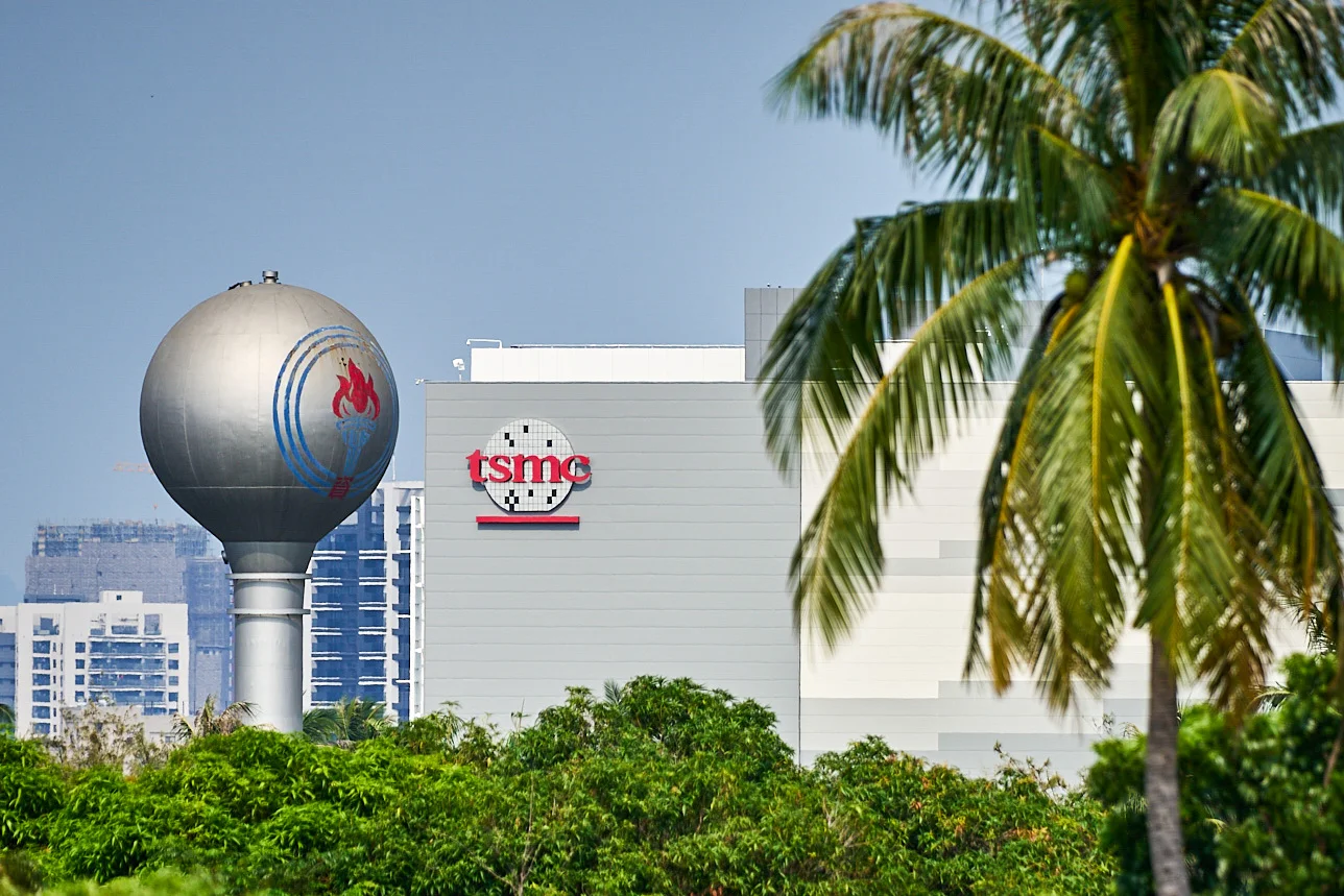 TSMC sales outlook TSMC Expects Billion December Quarter Sales